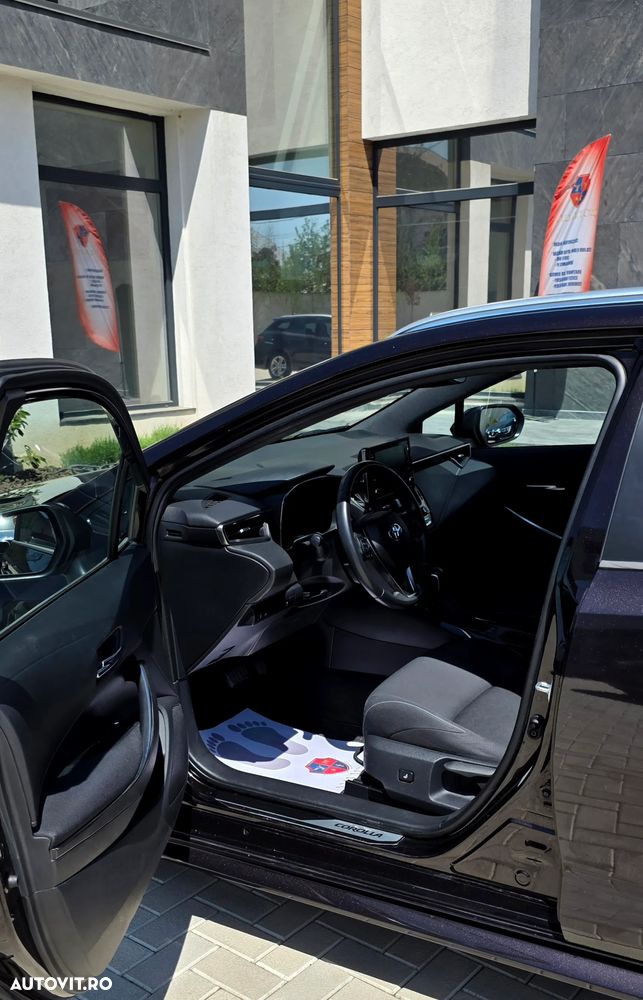 Toyota Corolla 1.8 Business Edition - 16