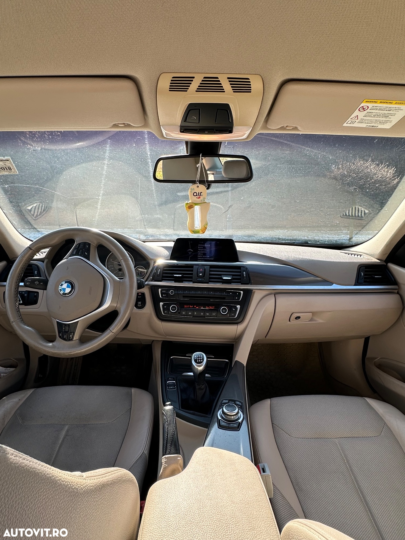 BMW Seria 3 320d - 4