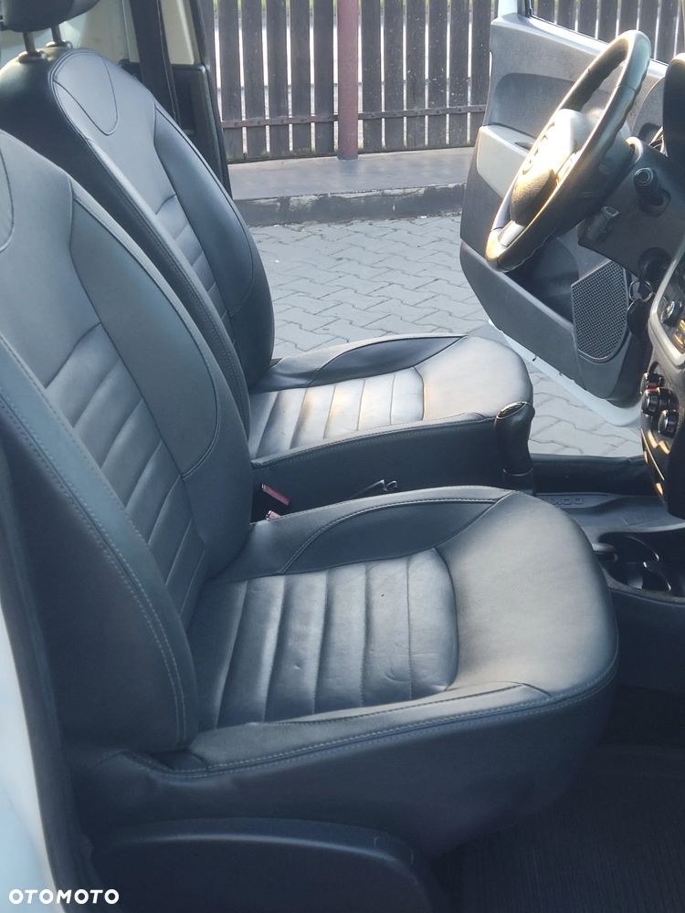 Dacia Dokker 1.6 SL Celebration - 19