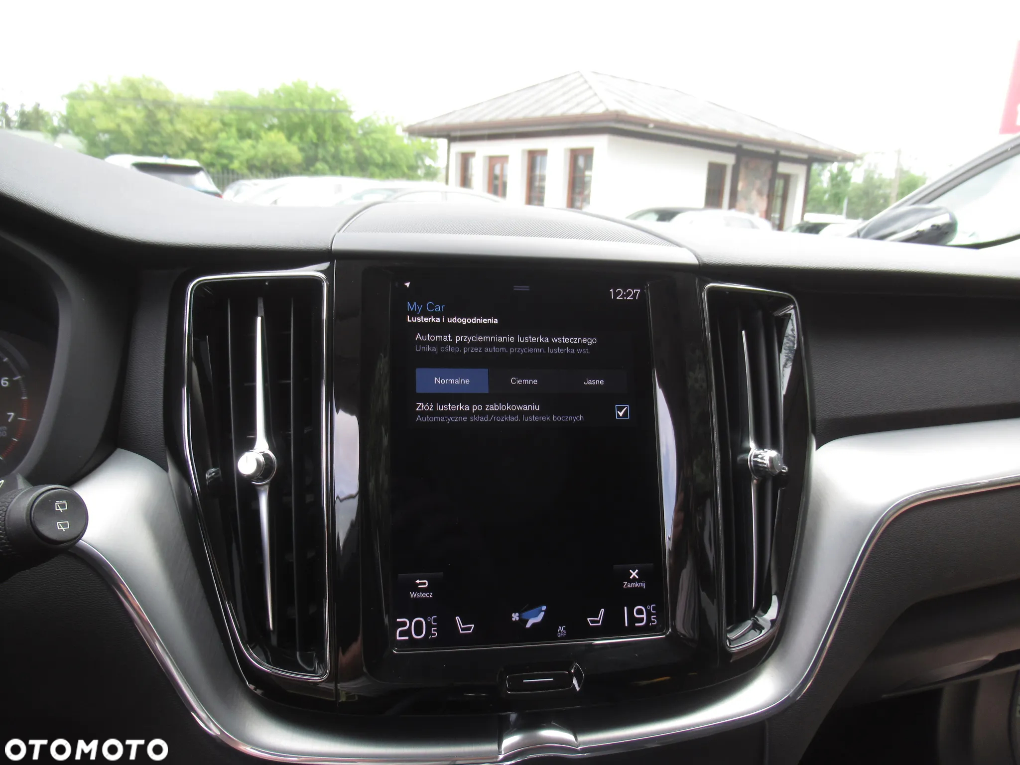 Volvo XC 60 B4 B Momentum - 26