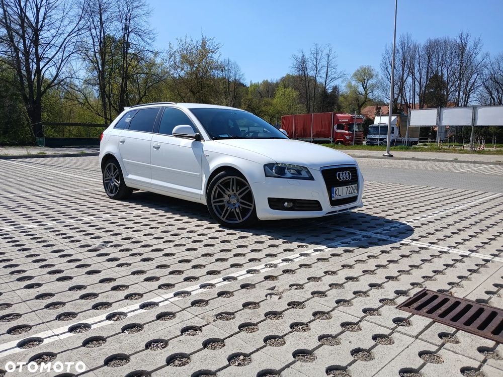 Audi A3 Sportback 2.0 TDI DPF Ambition - 2