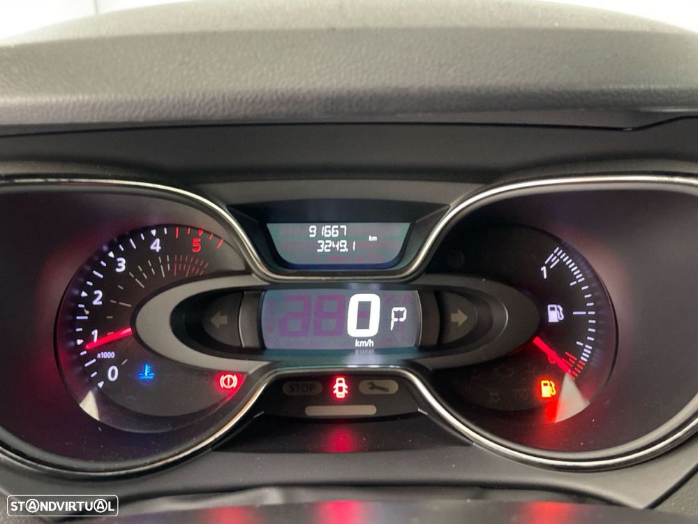 Renault Captur 1.5 dCi Exclusive XMOD EDC - 26