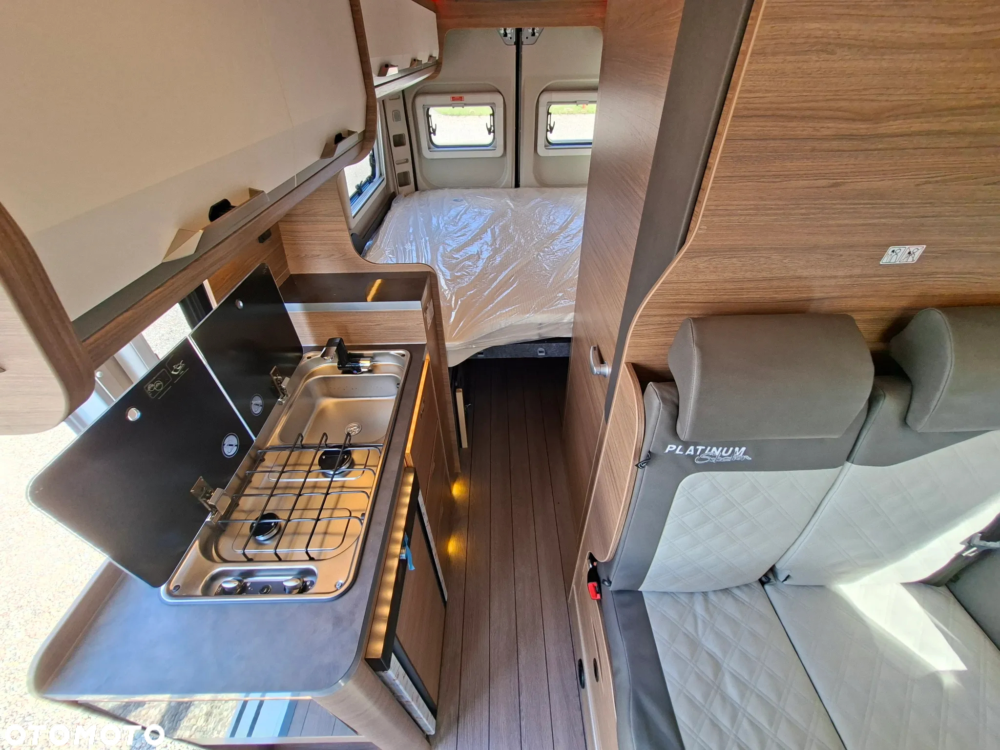 KNAUS BOXLIFE 600 ME PLATINIUM SELECTION - ROCZNIK 2025 Klimatyzacja dachowa DOMETIC - 4 osobowy - 9