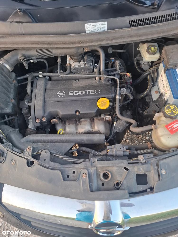 Opel Corsa 1.2 16V Enjoy - 20