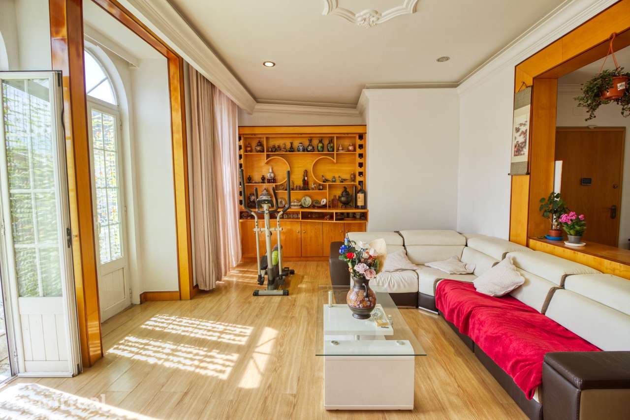 Apartamento T5 remodelado no coração de Lisboa - Grande imagem: 5/21