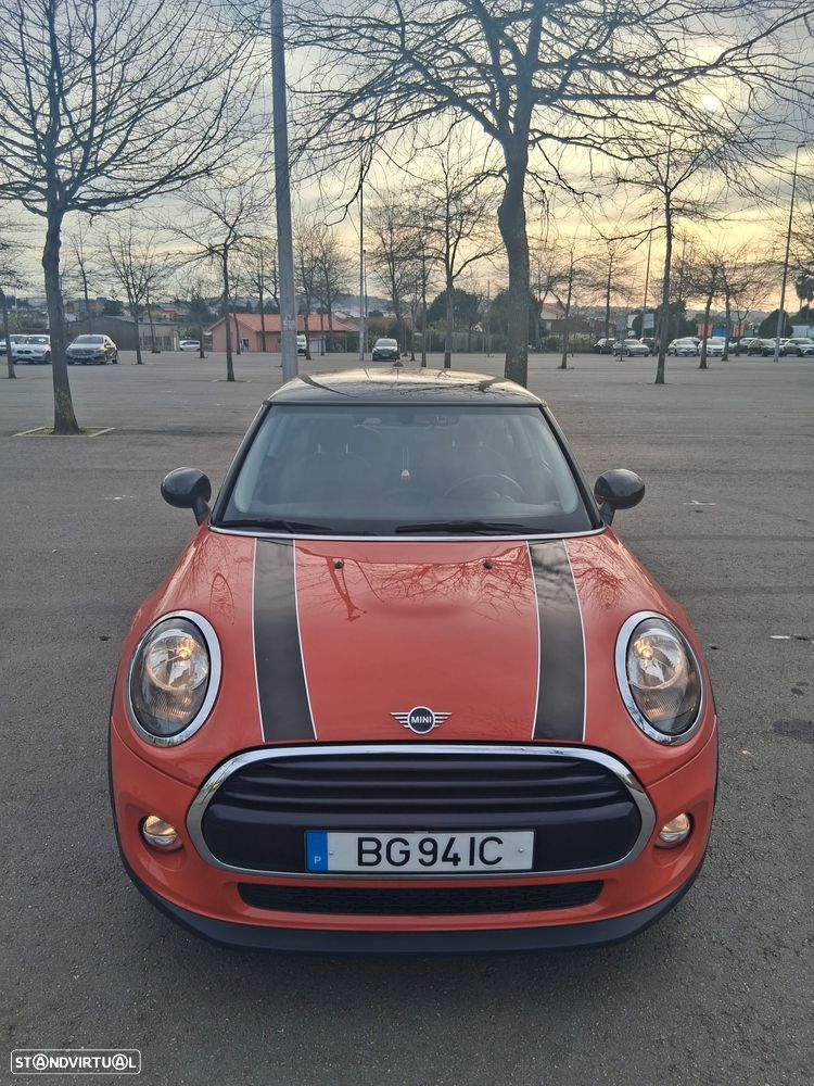 MINI 3 Portas Cooper D Auto - 9