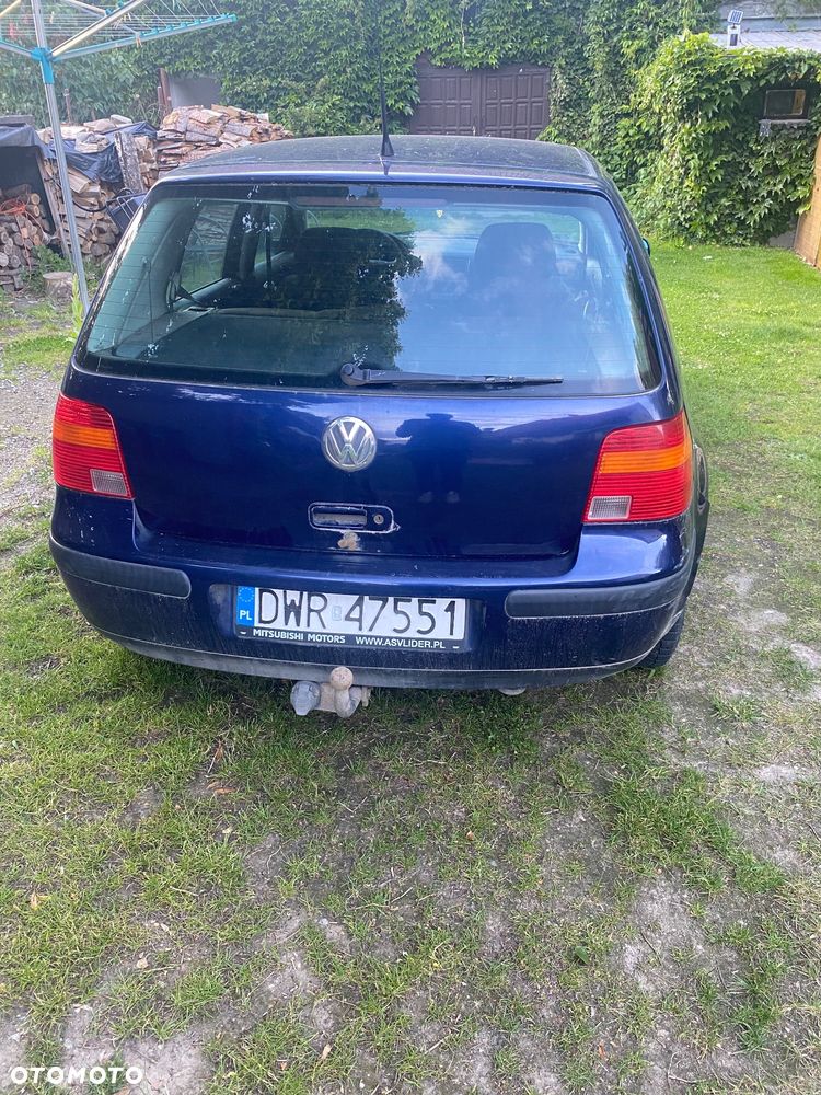 Volkswagen Golf - 3