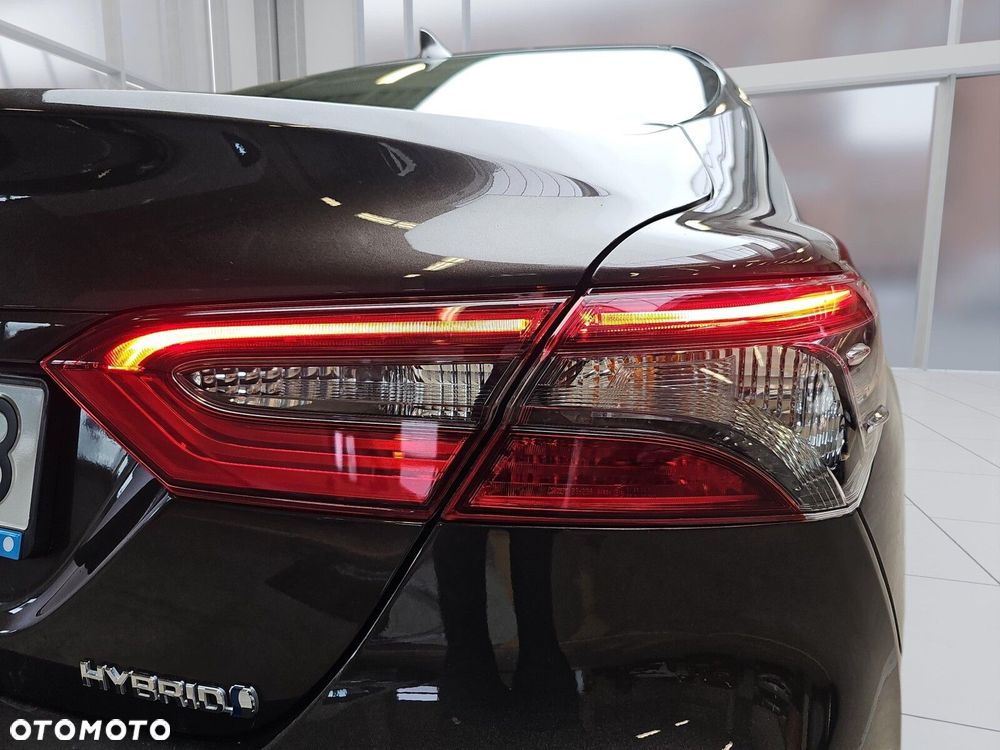 Toyota Camry 2.5 Hybrid Comfort CVT - 33