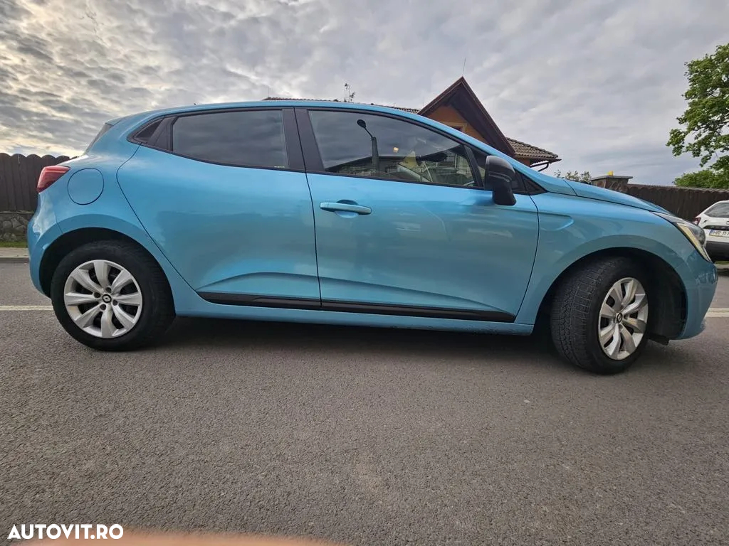 Renault Clio - 9