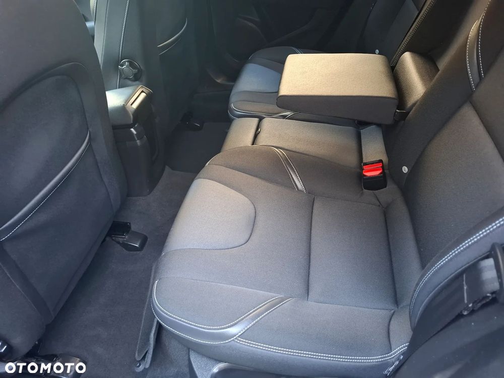 Volvo V40 D4 Momentum - 6