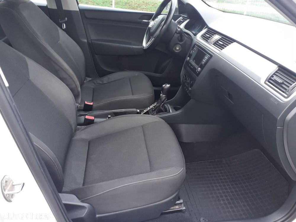 Skoda RAPID 1.6 TDI Style - 10