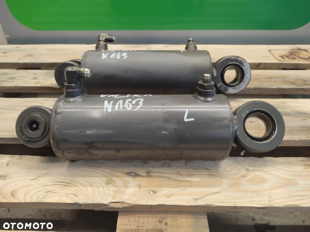 Siłownik tylnego tuza Valtra N163 - 4