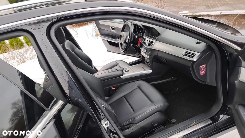 Mercedes-Benz Klasa E 200 CDI 7G-TRONIC Elegance - 35