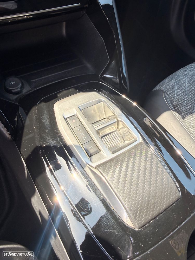 Peugeot 2008 PureTech 130 EAT8 Allure - 10