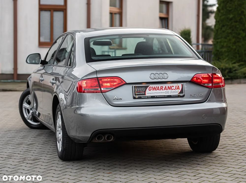 Audi A4 Limousine - 7