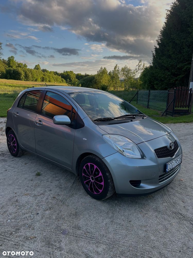 Toyota Yaris 1.3 VVT-i Luna - 3