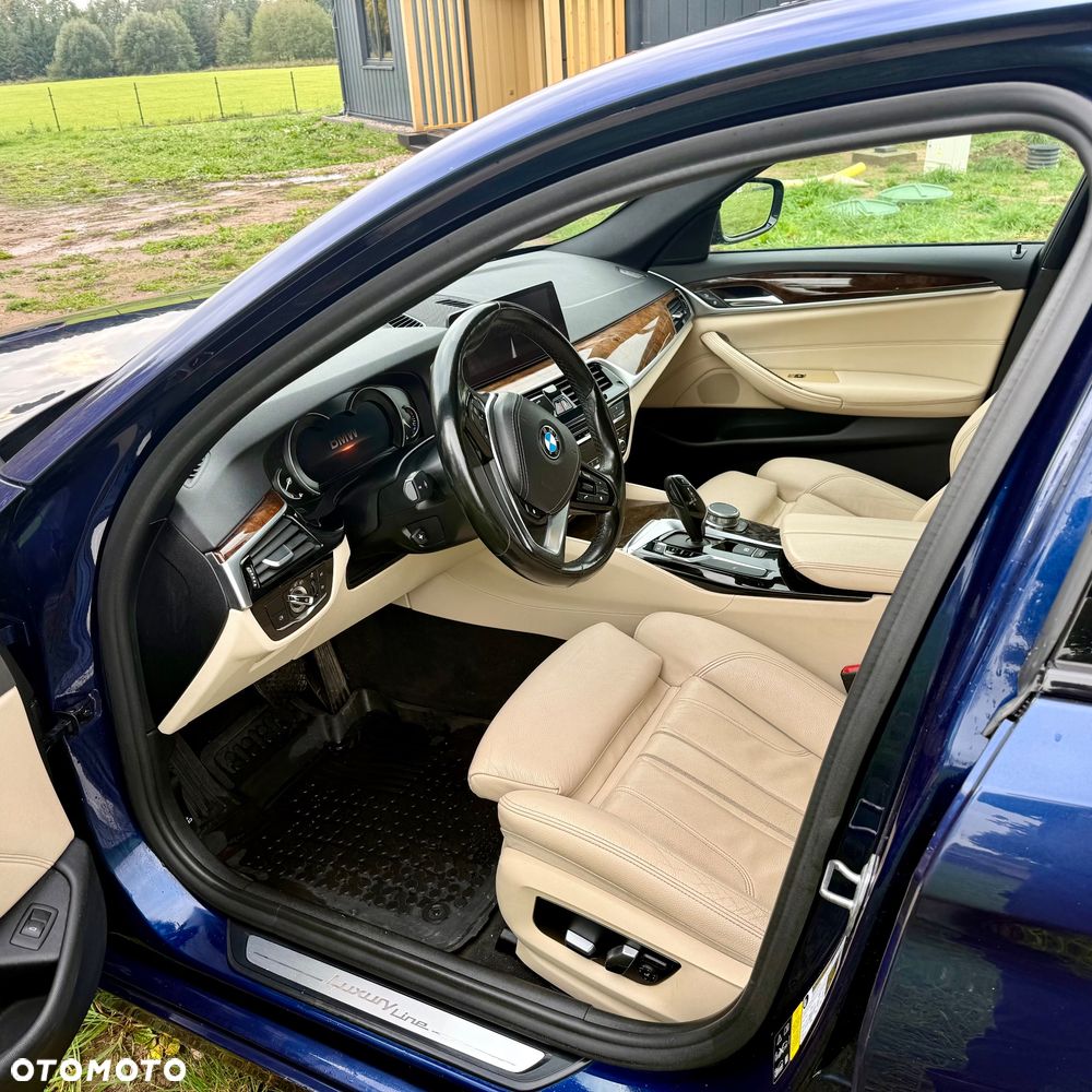 BMW Seria 5 530i xDrive Luxury Line - 5
