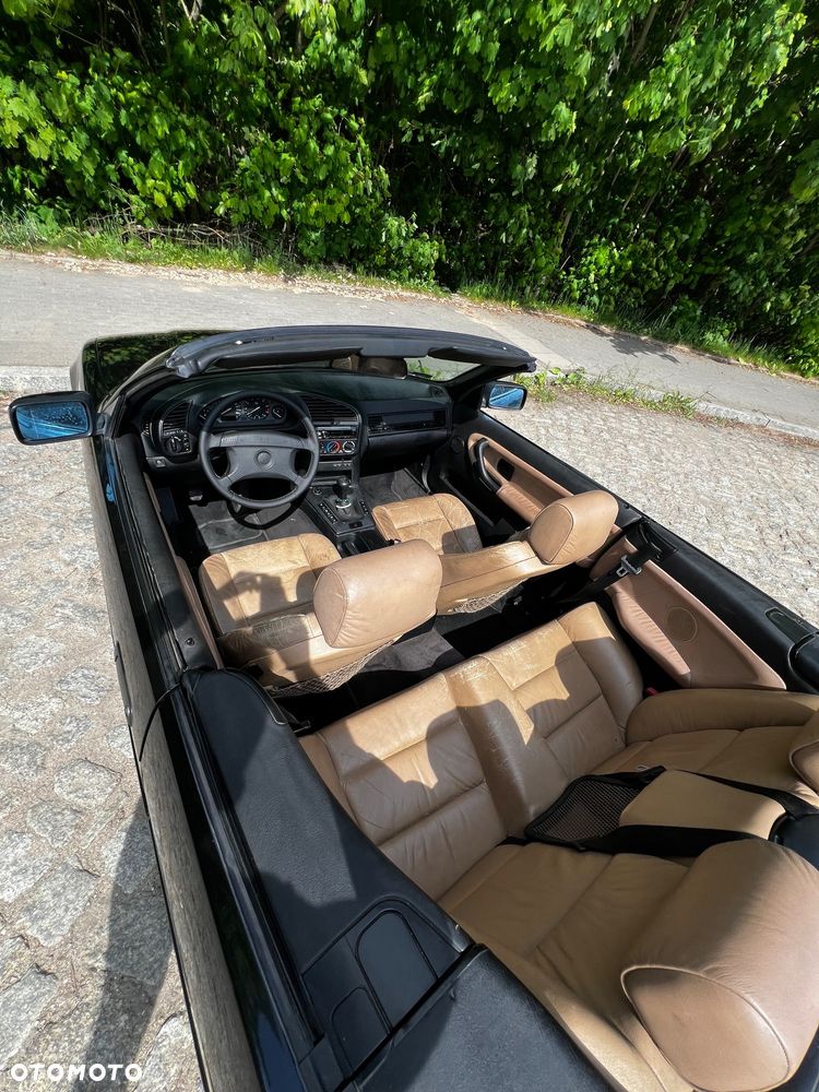 BMW Seria 3 325i - 10