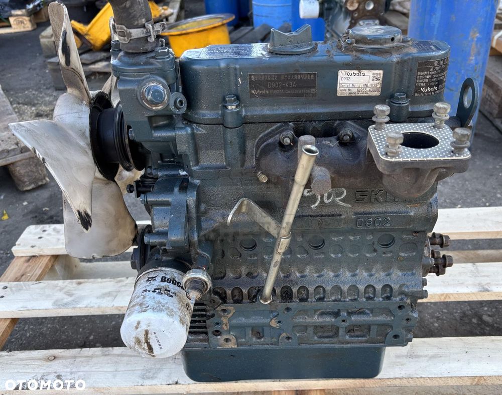 Kubota D902 D902-EF01 D902-K3A HKBXL.898KCB Silnik Słupek Pokrywa Blok Głowica Miska Tłok Klawiatura - 2