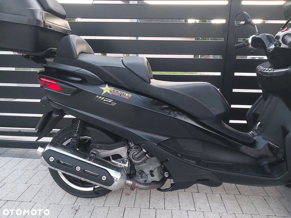 Piaggio MP-3 - 6