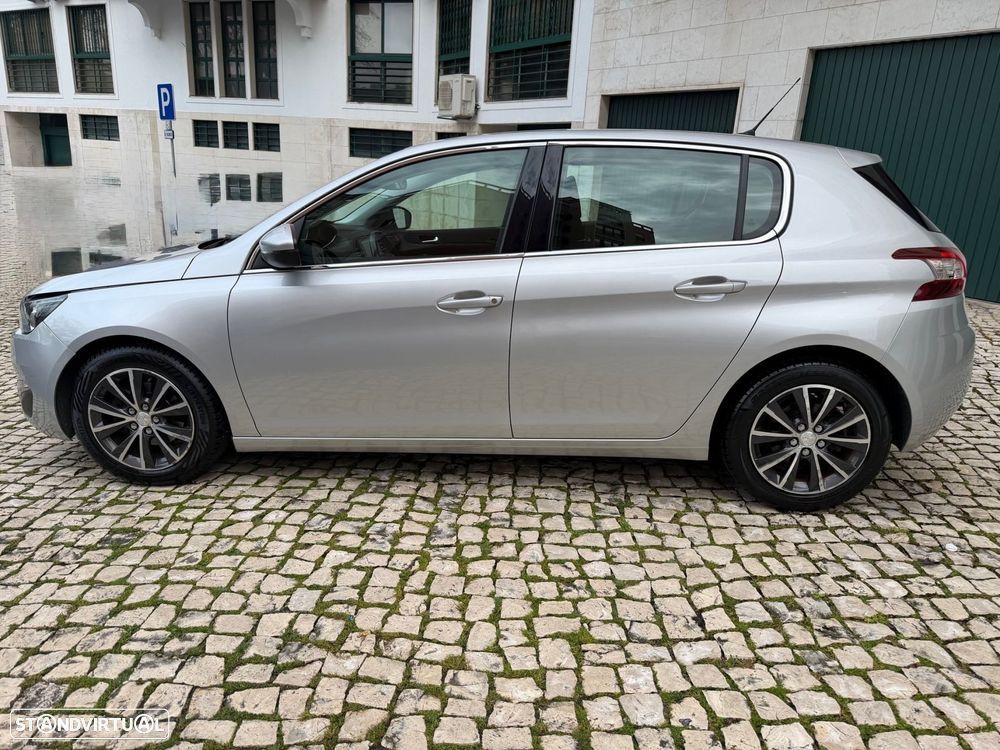 Peugeot 308 125 THP Allure - 26