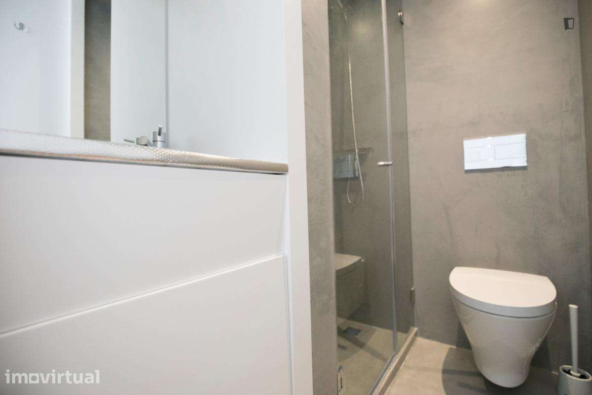 Quarto - localizado em Carcavelos Lisbon - Grande imagem: 4/50
