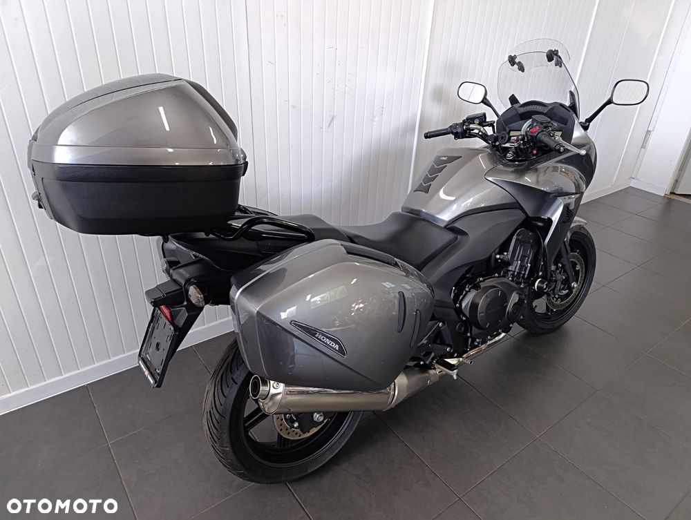 Honda CBF - 3