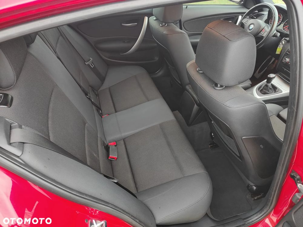 BMW Seria 1 118d DPF Edition Sport - 12