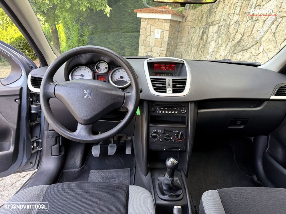 Peugeot 207 1.4 16V Sport - 17