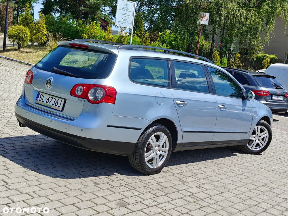 Volkswagen Passat 1.6 Comfortline - 5
