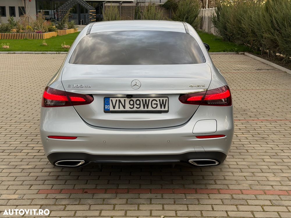 Mercedes-Benz E 300 de 4Matic 9G-TRONIC AMG Line - 3