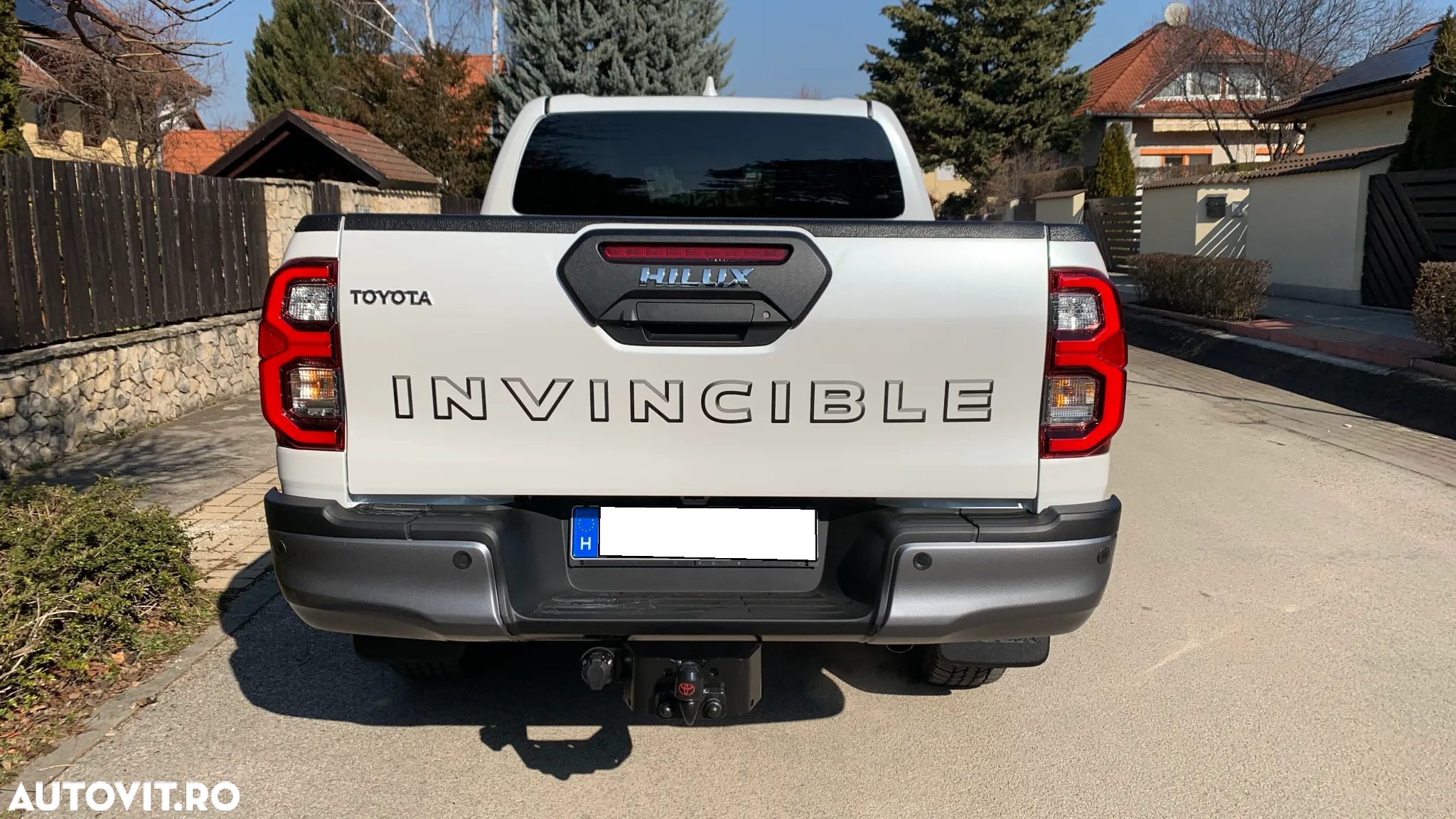 Toyota Hilux 2.8D 204CP 4x4 Double Cab AT MHEV Invincible Color Edition (3E5) - 8