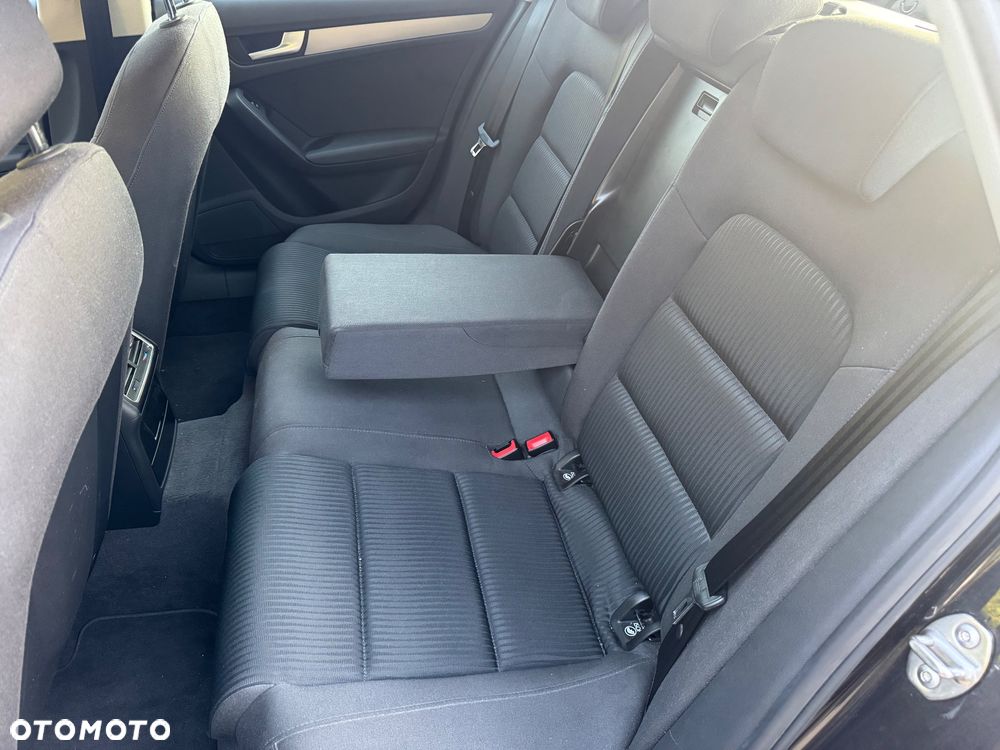 Audi A4 Avant 2.0 TDI DPF Ambiente - 19