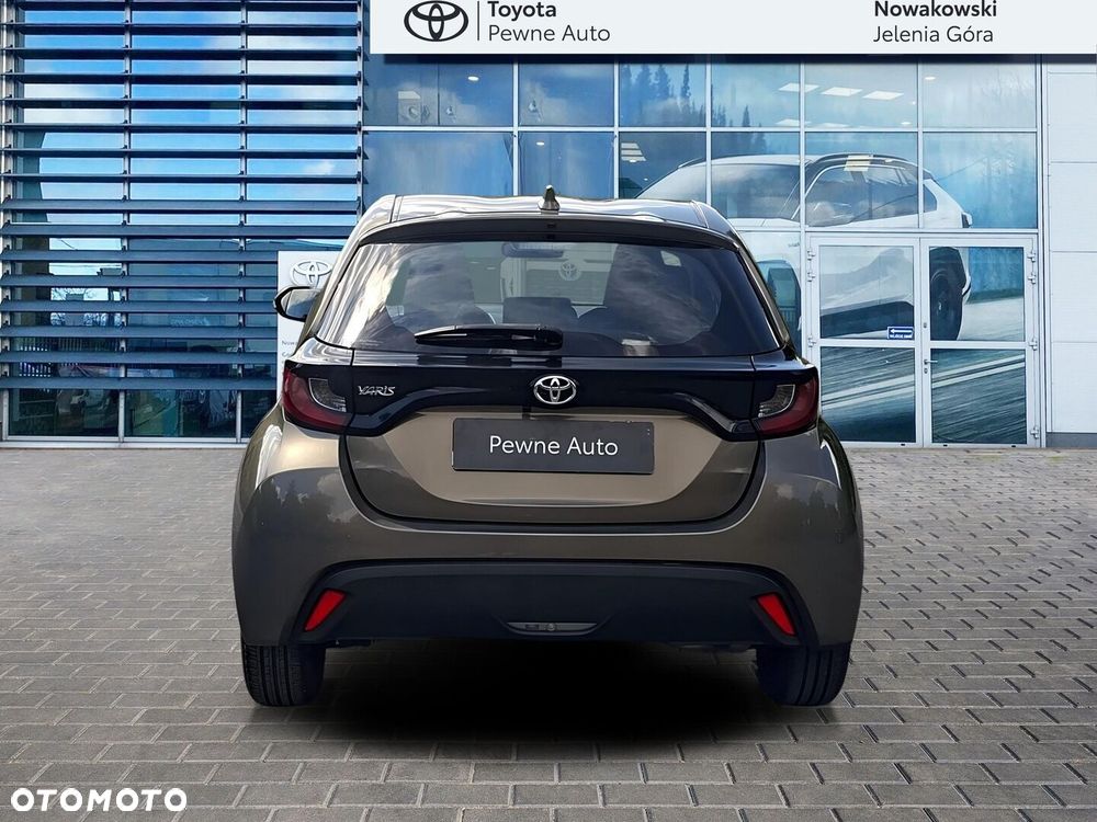 Toyota Yaris - 6