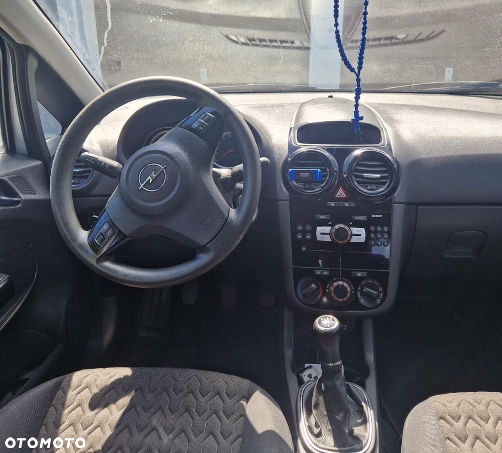 Opel Corsa 1.3 CDTI - 10