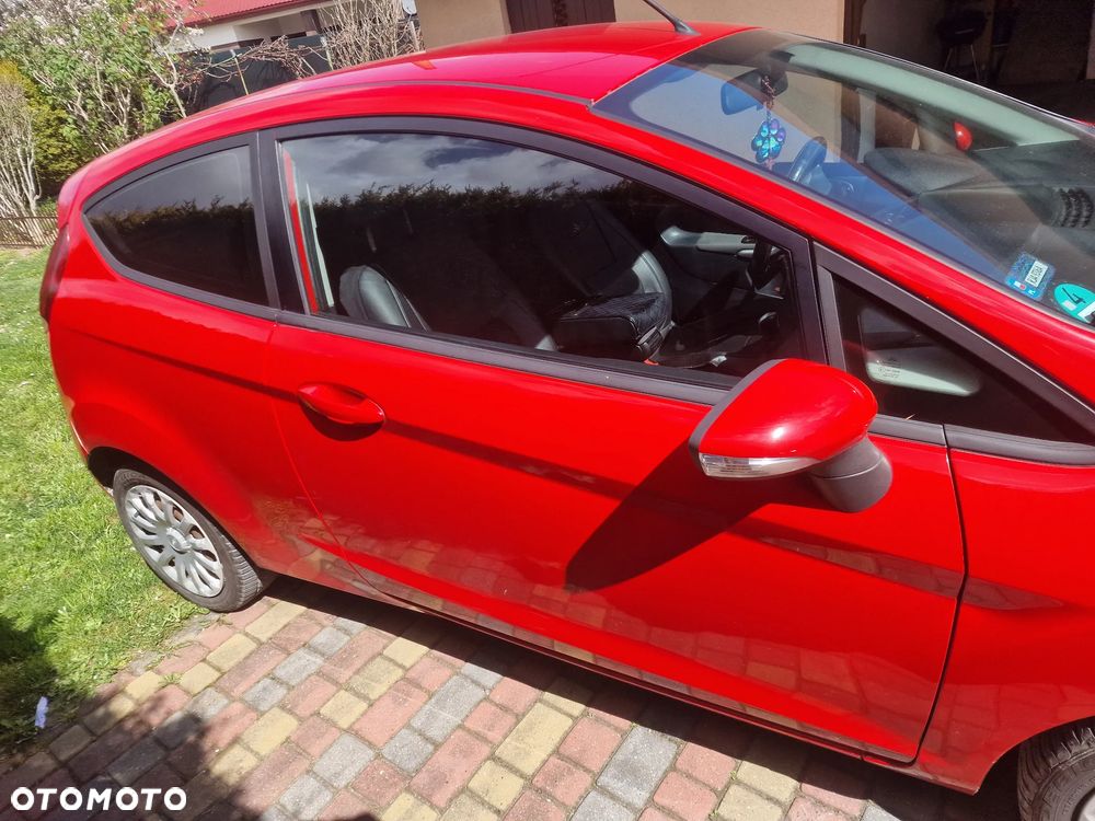 Ford Fiesta 1.25 Ambiente EU5 - 9