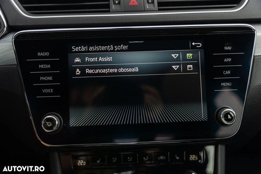 Skoda Superb 1.5 TSI ACT DSG Ambition - 29