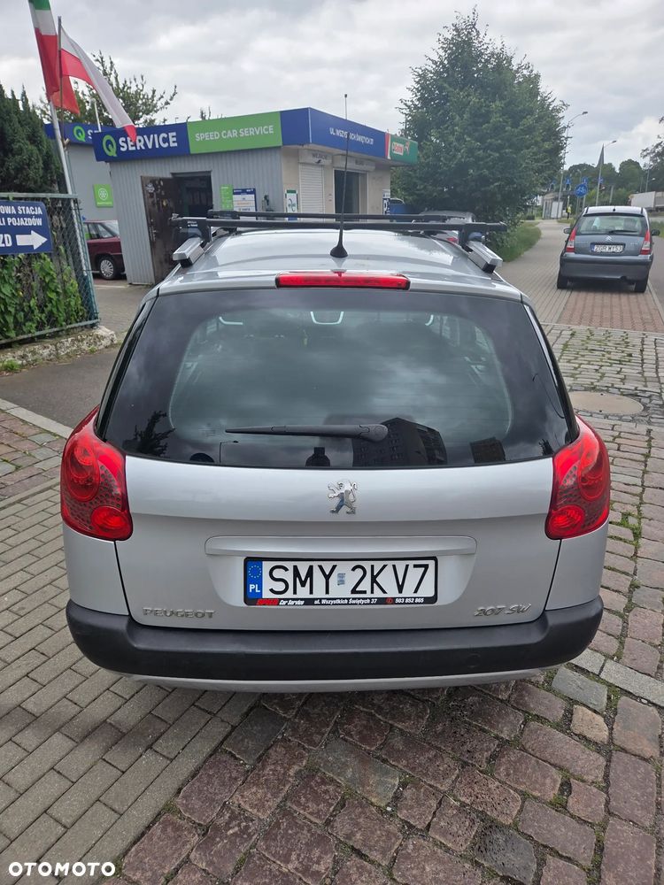 Peugeot 207 - 3