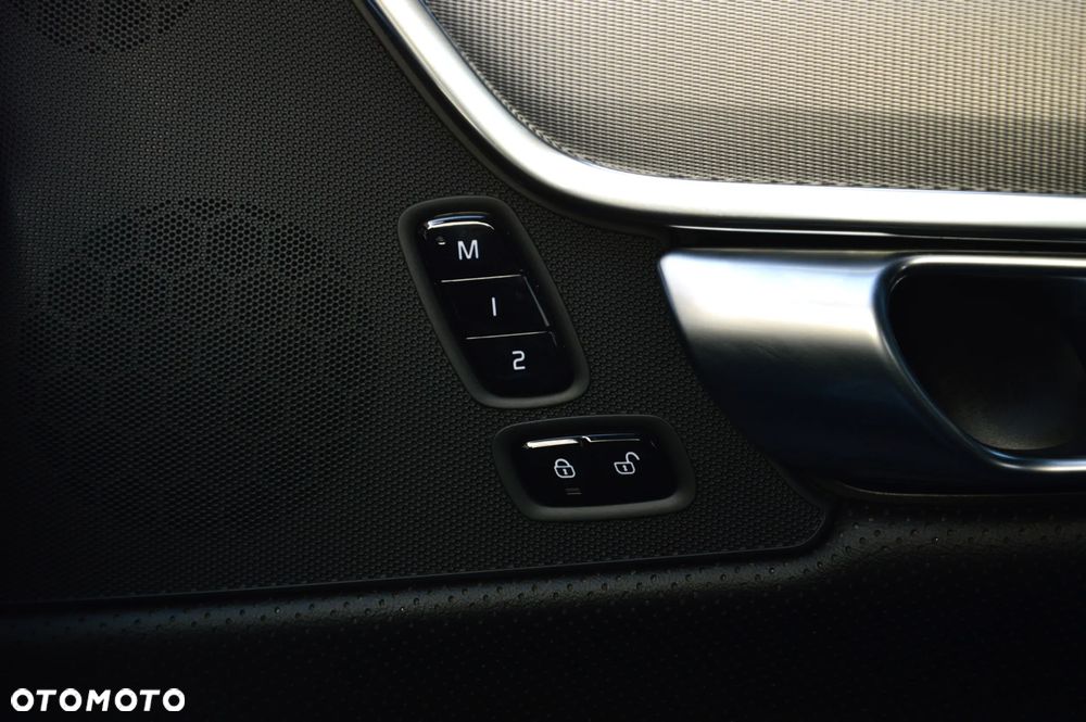 Volvo S90 T5 R-Design - 15