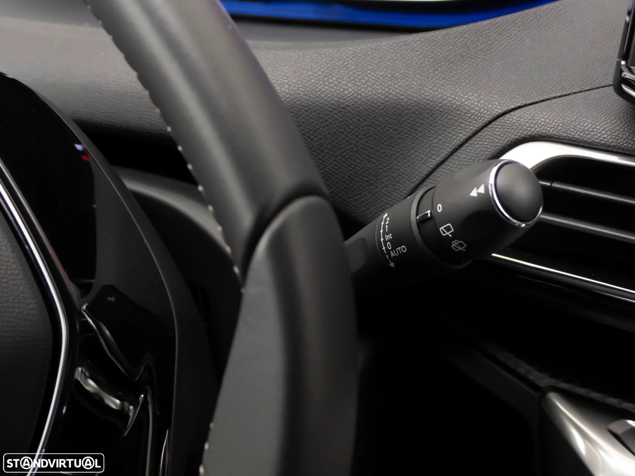 Peugeot 5008 1.2 PureTech Allure EAT8 - 29