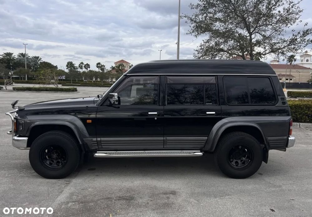 Nissan Patrol - 35