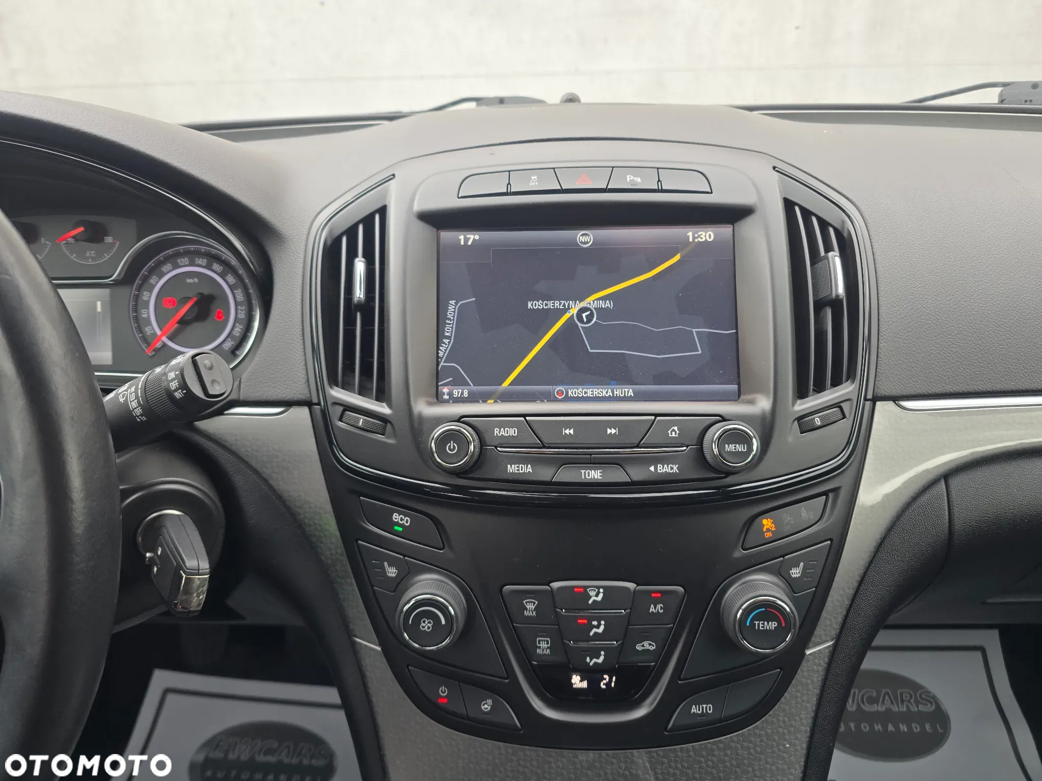 Opel Insignia 2.0 CDTI Cosmo S&S - 9