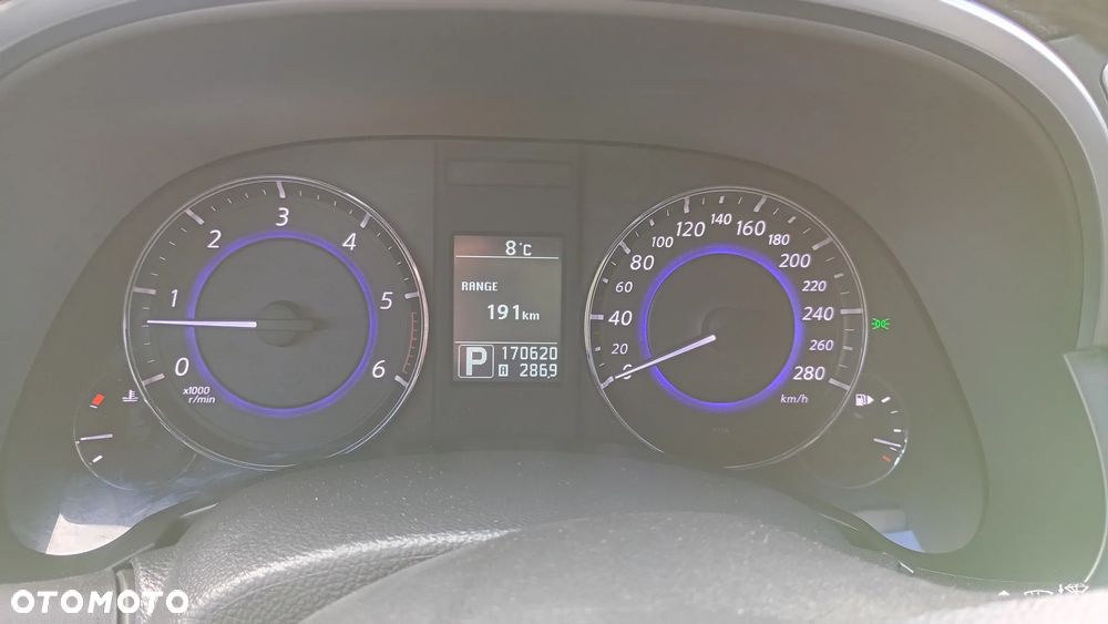 Infiniti FX - 11
