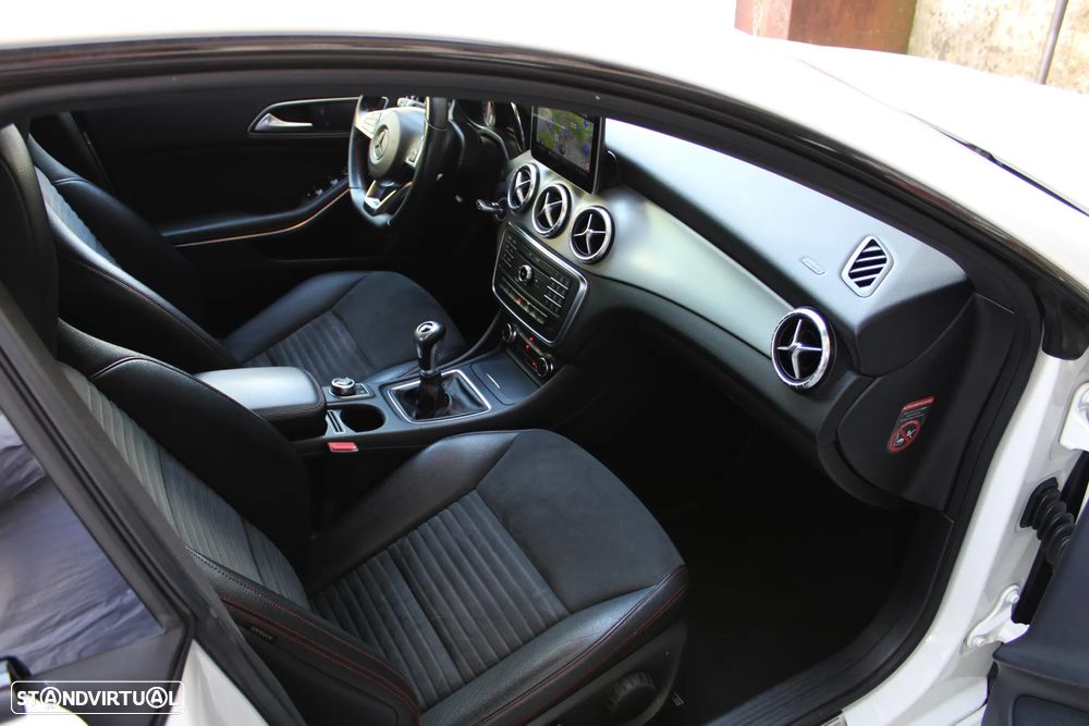 Mercedes-Benz CLA 200 (CDI) d AMG Line - 30