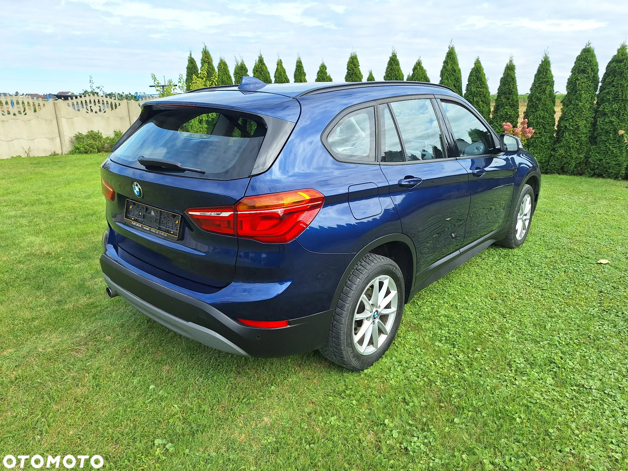 BMW X1 sDrive18d Business Edition - 4