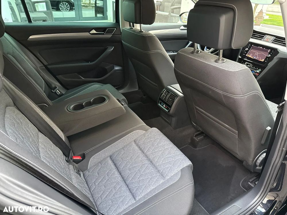 Volkswagen Passat - 6