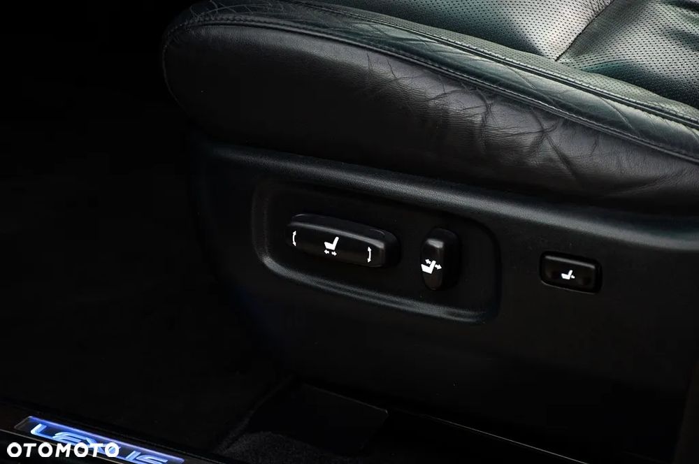 Lexus RX 400h Prestige + - 37