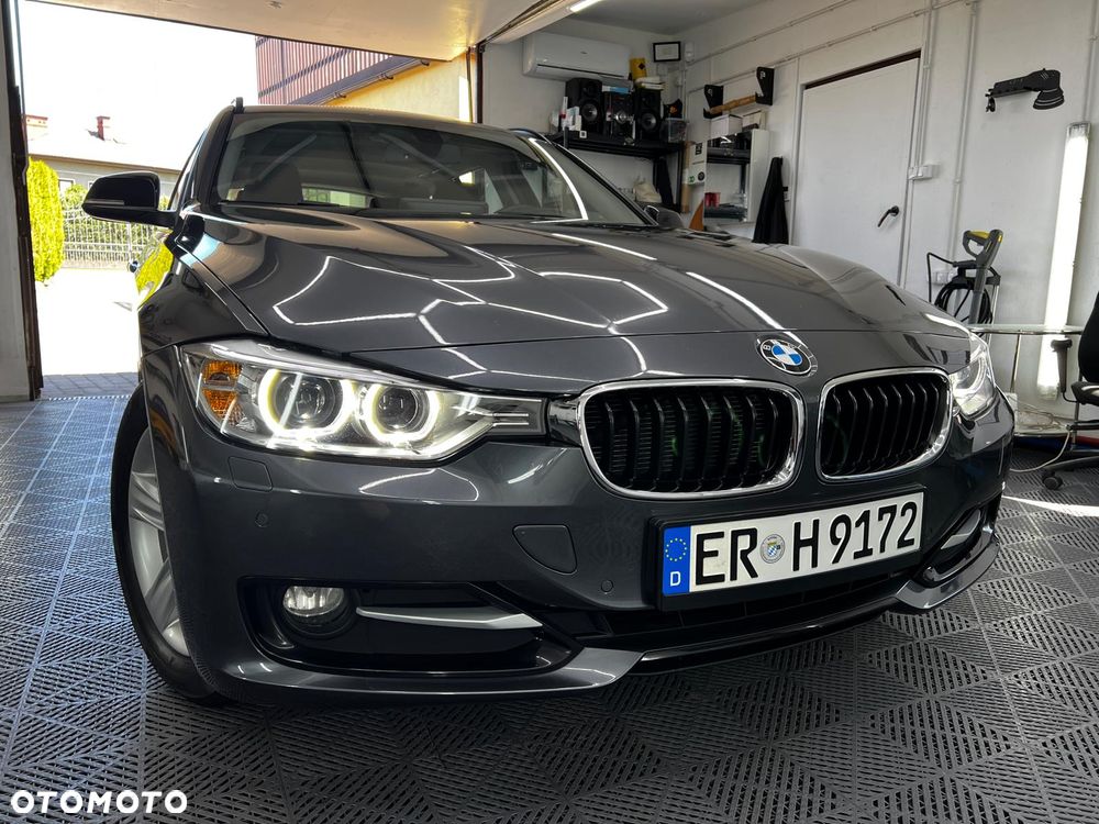 BMW Seria 3 318d DPF Edition Sport - 20
