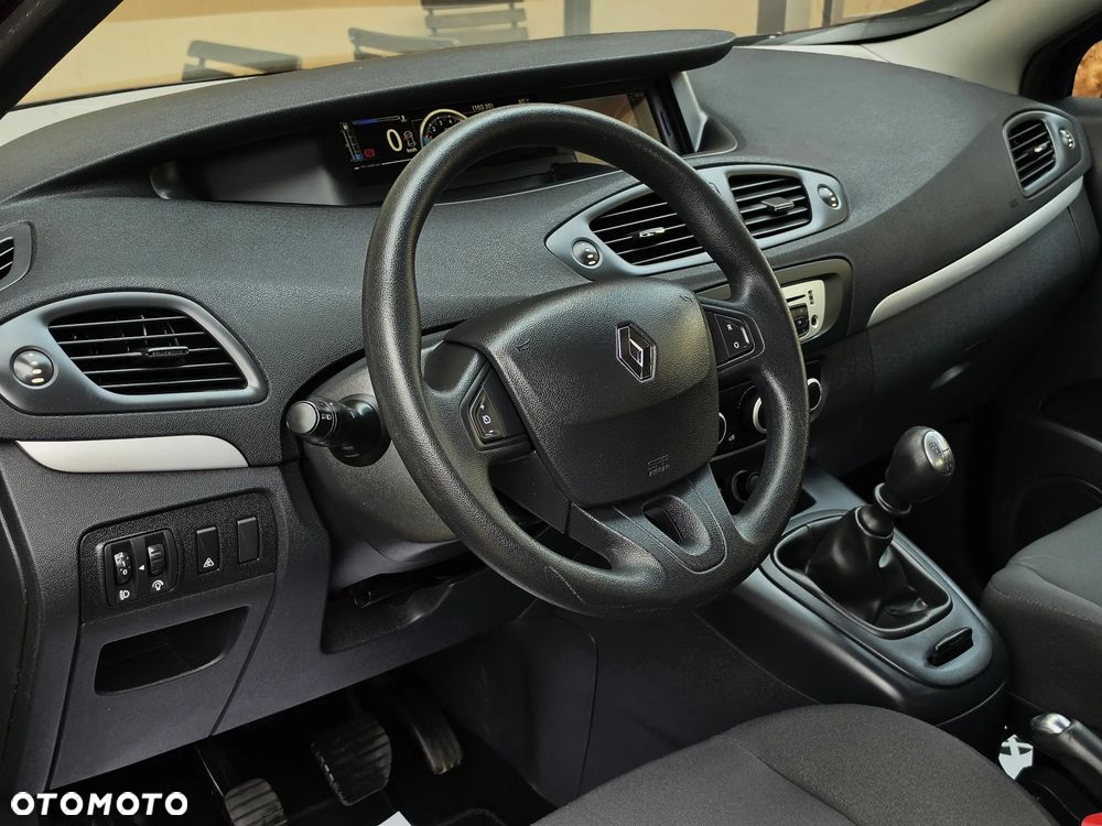 Renault Scenic 1.6 16V 110 TomTom Edition - 5