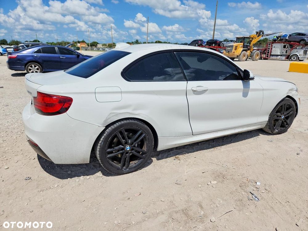 BMW Seria 2 230i M Sport sport - 3